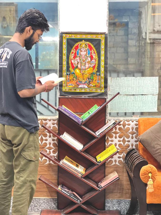 Rishīkesh Shanti Hostel And Garden Cafe المظهر الخارجي الصورة