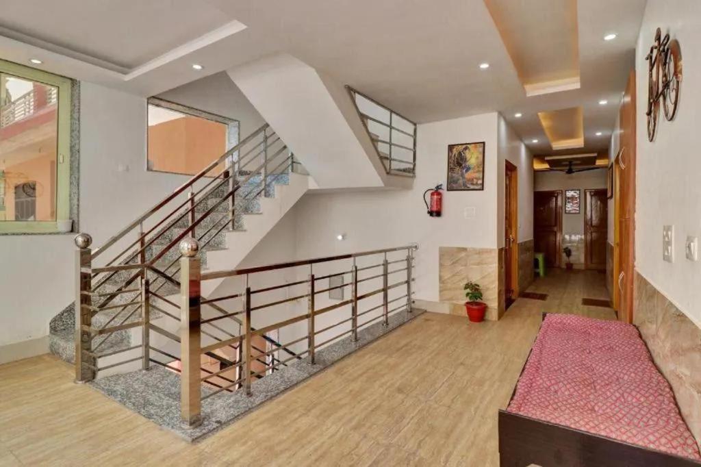 Rishīkesh Shanti Hostel And Garden Cafe المظهر الخارجي الصورة